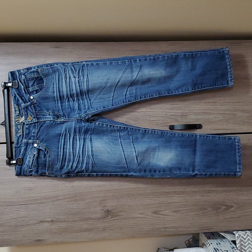 NV womans capri denim jeans